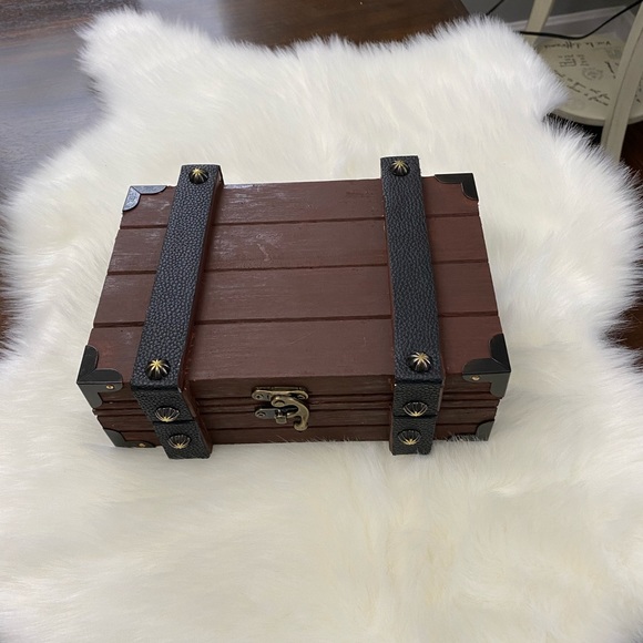 Other - VINTAGE JEWELRY BOX/ KEEPSAKE BOX